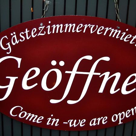 Gast-Und Weinhaus Zwiebelturm Kerken エクステリア 写真