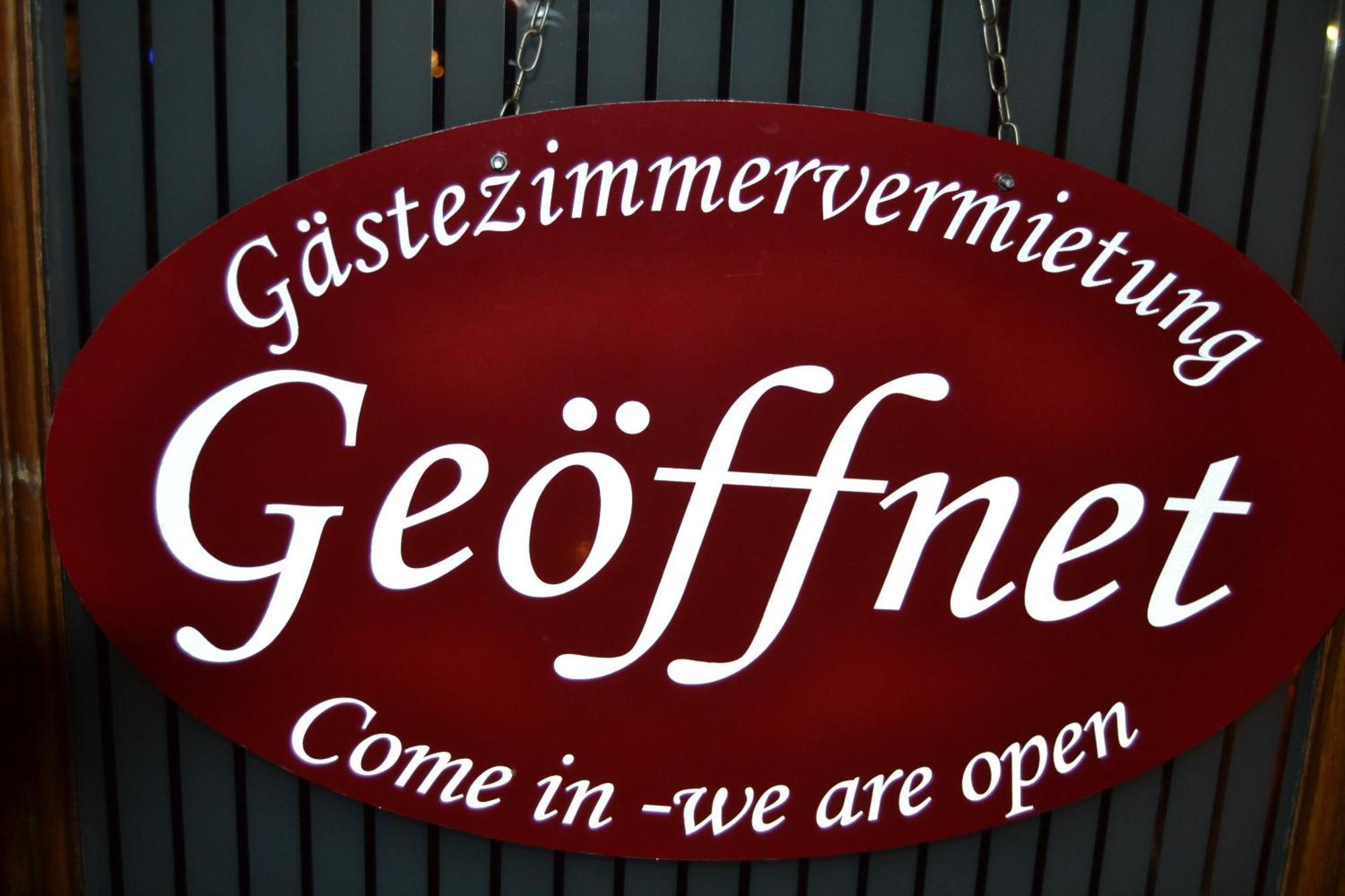 Gast-Und Weinhaus Zwiebelturm Kerken エクステリア 写真