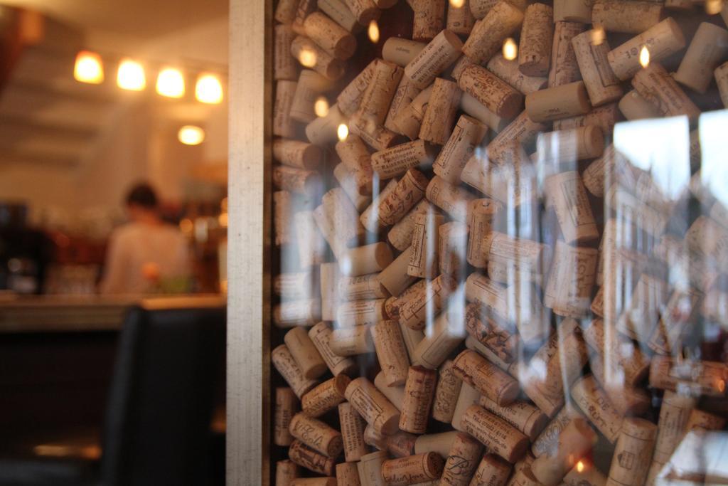 Gast-Und Weinhaus Zwiebelturm Kerken エクステリア 写真