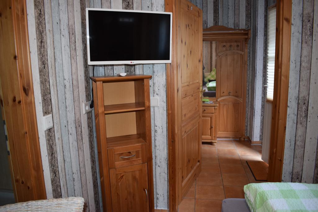 Gast-Und Weinhaus Zwiebelturm Kerken エクステリア 写真